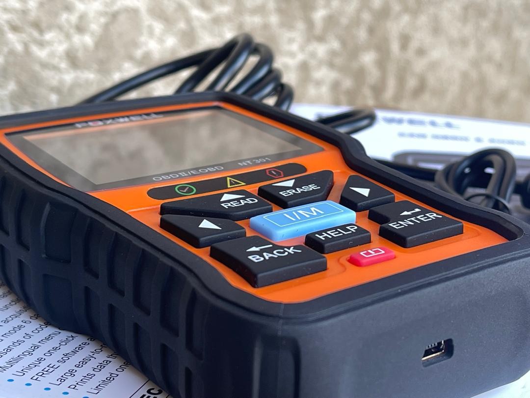 Foxwell NT301 OBD2 Scanner Unboxing