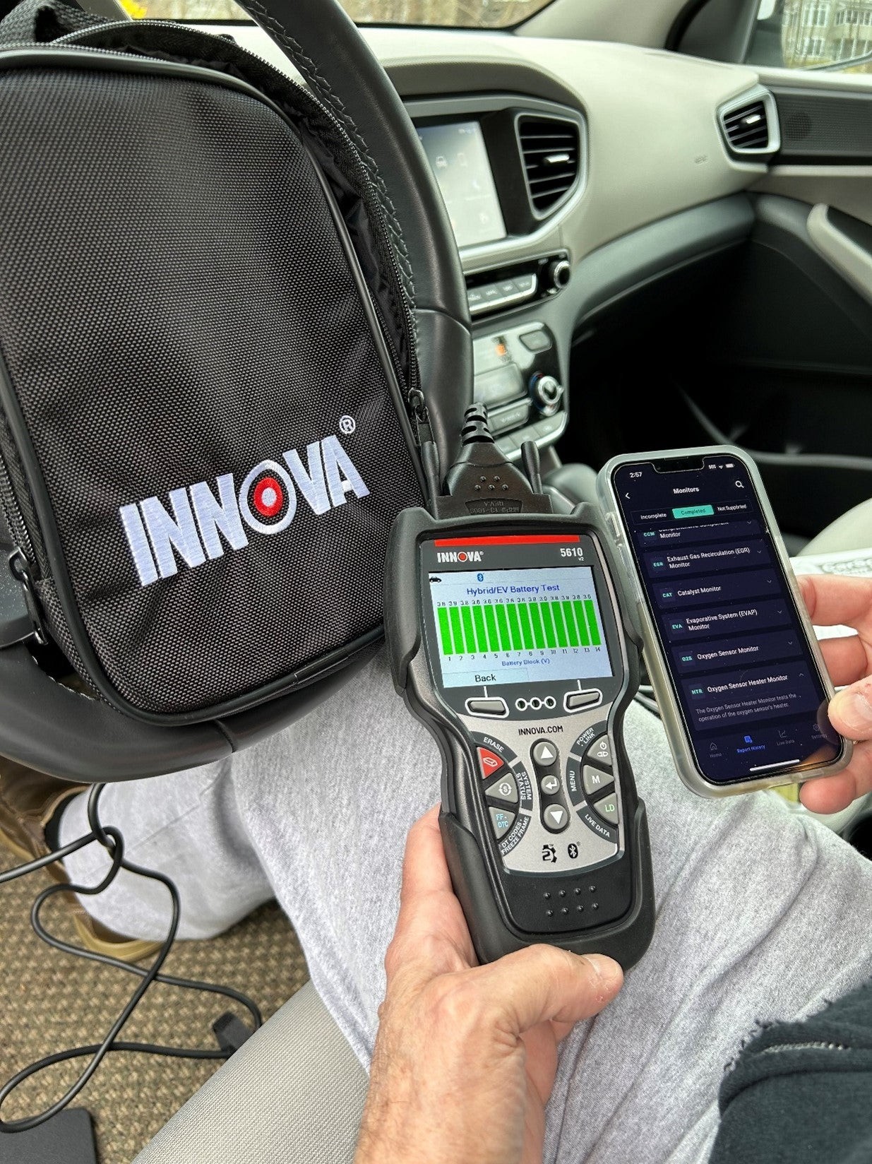 Innova scanner connected to a car